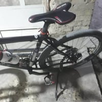 ​الماركة: كانونديل (Cannondale)، وهي علامة تجارية أمريكية رائدة ومعروف...