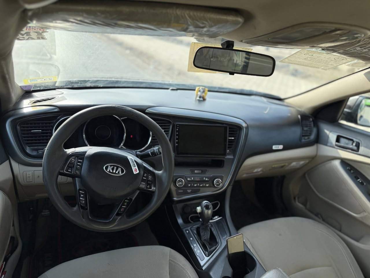 سلام عليم
كيا اوبتما2013للبيع 
مكينة وكير شرط بيها ٤قطع بدون دواخل 
صدر الامامي تعبان السيارة البجم يرادلة شوية ترتيب 
السيارة كدامك بلصور مكانها بغداد الزعفرانية السعر 100وبيهامجال 
للاستفسار *********** غير متواجد بالخاص
