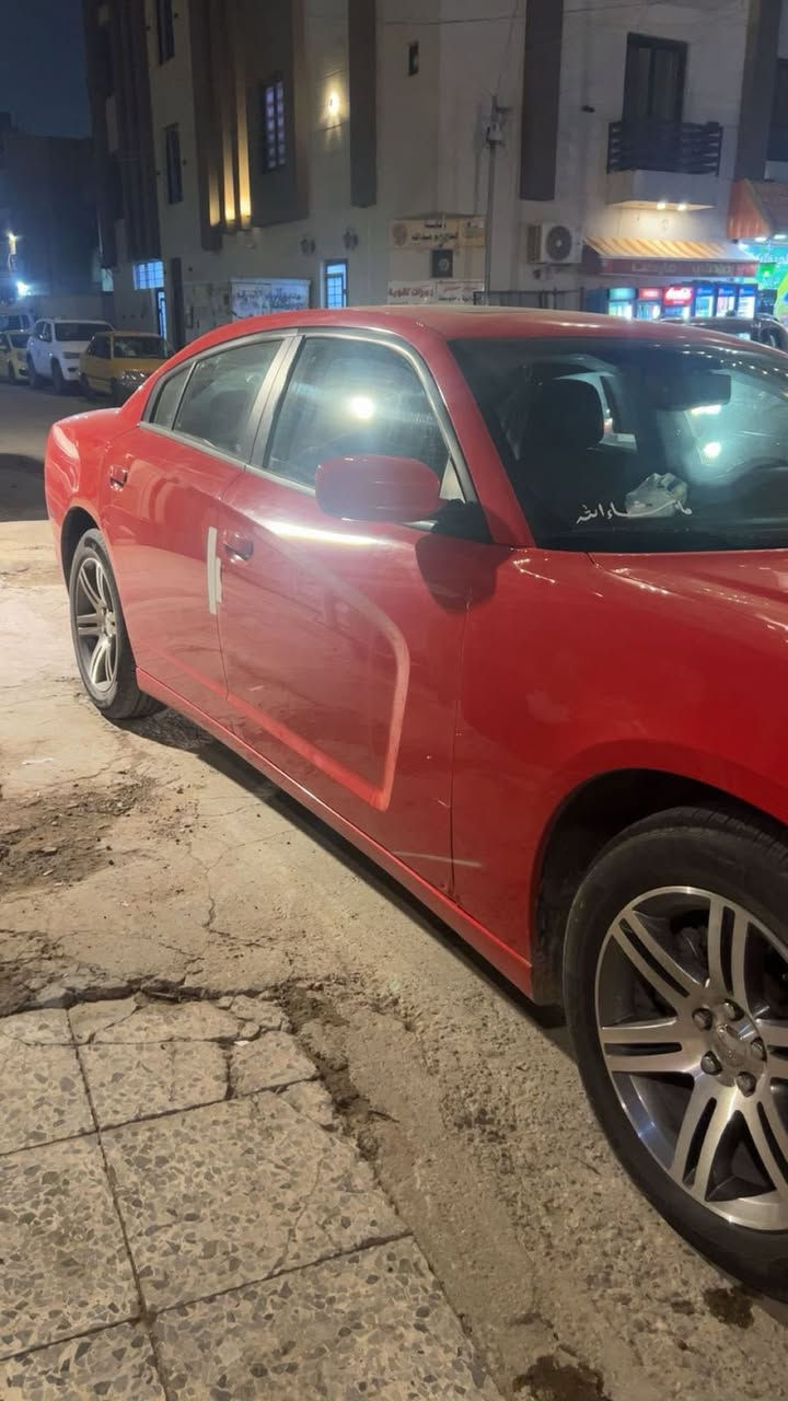 جارجر مديل 2014 السياره كفاله عامه من كلشي. مكينه كير حداد تخم تاير بل كارتون السياره بدي كفاله *********** وأي استفساره هاذ رقم الولد انه مكلف بل نشر
