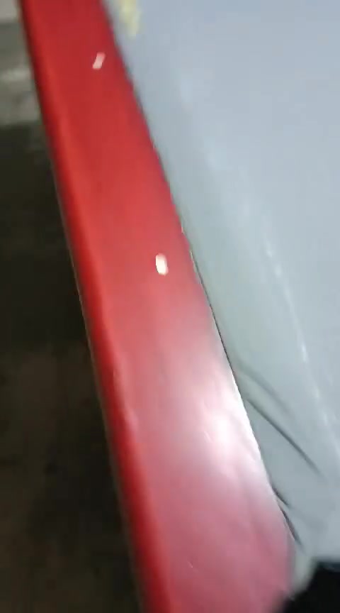 ميز بليارد ويركا مثل ما واضح بالفيدو نضيف وماناقصه كلشي بس تفتحه وتشيل وياها ثلاثه كيوبات وحصان ومثلث وكرات وثنين صول وقماشه نضيف صالي ٢٠يوم من شديته سبب لبيع عزلت القاعه بغداد جسرديالى قديم سعره  800 رقم تلفون ***********

