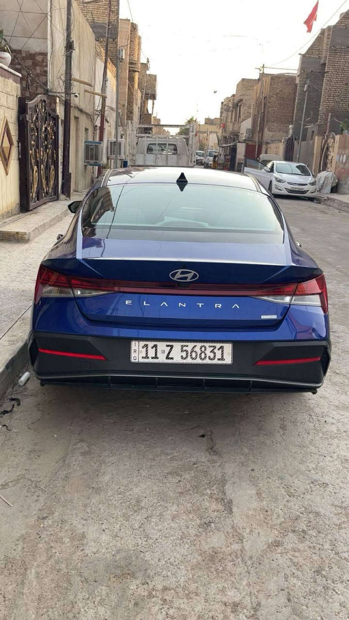 النترا موديل24 هايبرد للبيع فقط
وارد امريكي 
ضرر جاملغ وباب فقط وبدون أيرباك ومبدلات اصليات مال امريكي 
جاملغ لون مطابق فقط وباب الصدر مصبوغ 
مكينه 1600 هايبرد 
ماشيه 20 الف ميل 
مواصفات معروفه بلو هايبرد 
بصمه بيبان بصمه تشغيل عن بعد 
سايد بريك بصمه 
اوتو هولد 
ثلاث اوضاع قياده 
تدفئه كشنات 
تبريد شاشه بيانو 
قبق جنطه ذكي يفتح عند الاقتراب 
كامره دواره 
رادر خلفي امامي جانبي 
تحديد مسار قياده ذاتيه 
مرقم بغداد أبأسمي صور الحادث موجودة أسفل الصور 
السعر ١٦٥ وبيها مجال قليل الأتصال ***********
