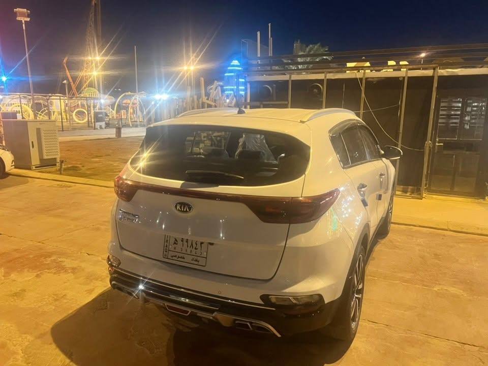 سبورتج خليجي
محرك ٢٠٠٠
بدون ضرر 
ماشية ٧٠كم
مكانها بغداد الكرخ
***********
السعر ١٩٨٠٠$
