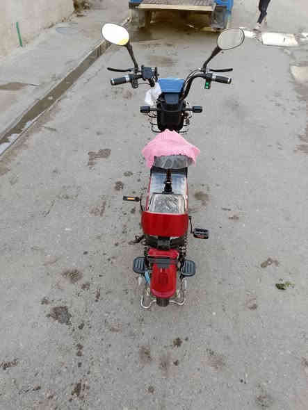 سلام عليكم دراجه شحن للبيع دراجه فول مواصفات تجي بصمتين وسويج و اربع سرع موديل 2024 ما متعوبه الاستفسار الإتصال *********** واسط الصويره
