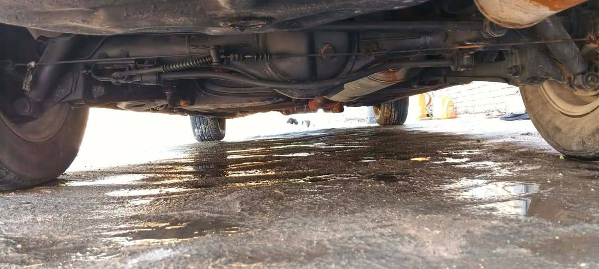 سلام عليكم سوبر مديل ٨٥ مكينه وكير ثنين ونص رقم دولي سنويه تصقط بسنه ال ٣٠ حداديه جديده وره كدام كهربيات كلها شغاله تبريدها شغال السعر ٤٨ وبيه مجال قليل مكان السياره ناصريه سوق الشيوخ اني مكلف بنشر وهاذه رقم ابو السياره ***********
