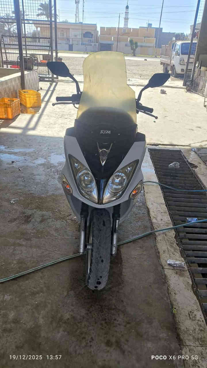 سلام عليكم دراجه سايم موديل 2017 محرك نضيف دراجه حلوه بيه ملاحضات بصيطه جدا مراوس ب CB4 او للبيع السعر700 مكان الرمادي الورار للتواصل *********** يوجد وات ساب 

ملاحضه دراجه بيه اوراق منفيس  اكفلك سرقه
