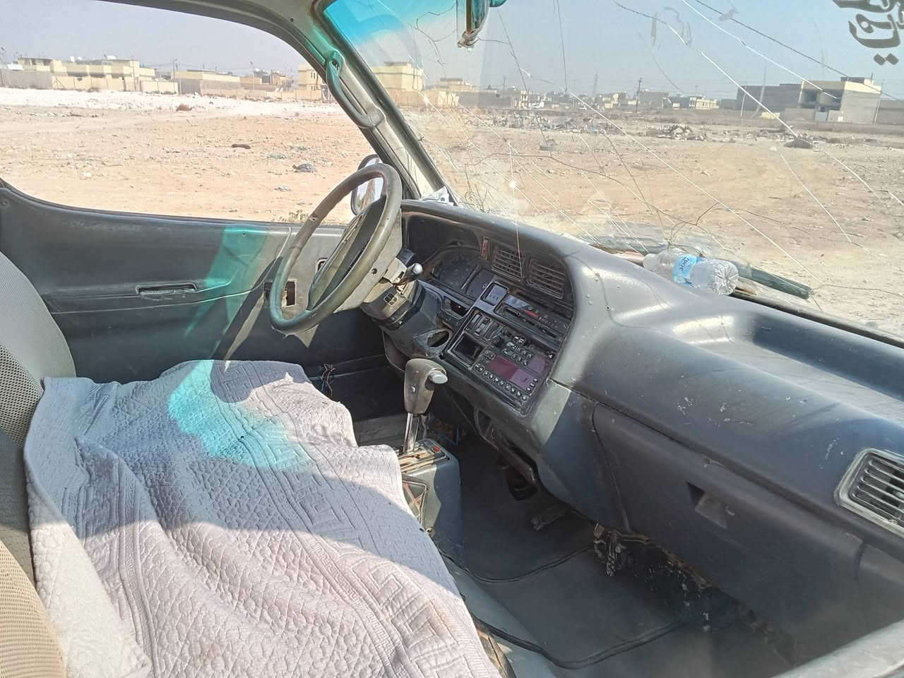 هايسه موديل 90 كير عاطل  البك ما يجي وكازكيت بيهه ومطلوبه 560هيئه السعر 20 وراعيهه يريد تحويل رقم ***********
