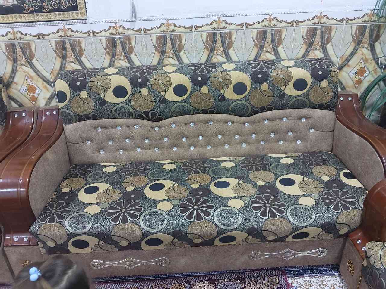 مساكم الله بالخير والعافيه
تخم ونص متكون من 15 مقعد للبيع النظافه فول ميه بالميه للاستفسار مراسلة الصفحه او الاتصال على الرقم 
***********
الموقع سدة الهندية
