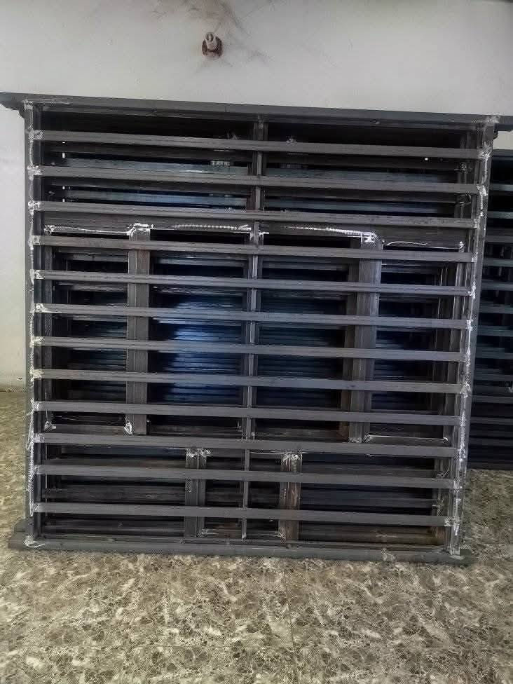 معمل حداد الرحمه بواب وشبابيك جملة فقط جنل ٣ مليم ونص  داخل مليم ونص شغل  درجه اولئ مكاني بغداد ***********
