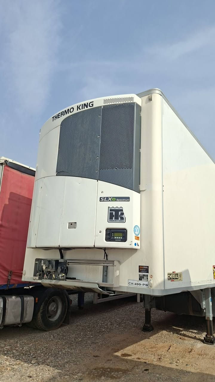 بسم الله الرحمن الرحيم 
النوع . عربانه براد معا جيهاز تبريد 3 محاور 
النوع . شيرو .
موديل  2014. منافيس ابراهيم خليل . دخول جديد 
شاصي كامل . شاصي رصاصي.بدون كسر بدون نفخ . بدون دوس شرط 
محرك ثيرموكينك . جيهاز SLXe., spectrum.  ابو رباط 
سبلت داخلي شغال 
ارتفاع استندر
سمك  7 
مجموعه SAF.  دسك بريك خارجي . سناديق طخم جاملوغات كامل براد جاهز لل شغل خير من الله 

عنوان معرض . هوار طريق دهوك موصل جمبور عميريه 
***********
***********
