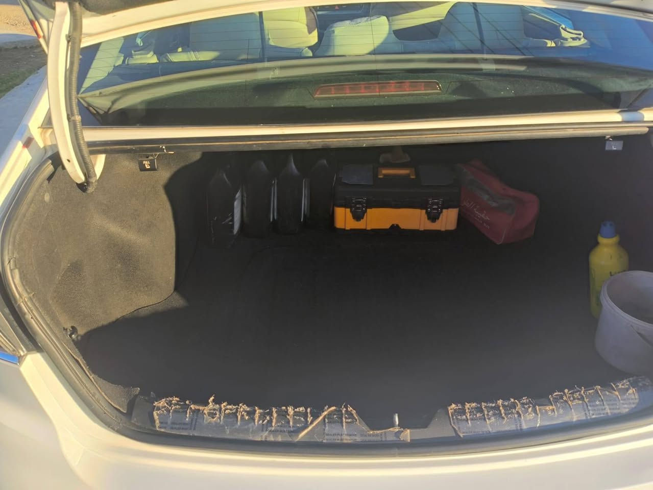 سيارة سوناتا 2018 أبيض بغداد بأسمي تحويل ثاني يوم مكفولة وجاهزة للأستفسار الأتصال ***********
