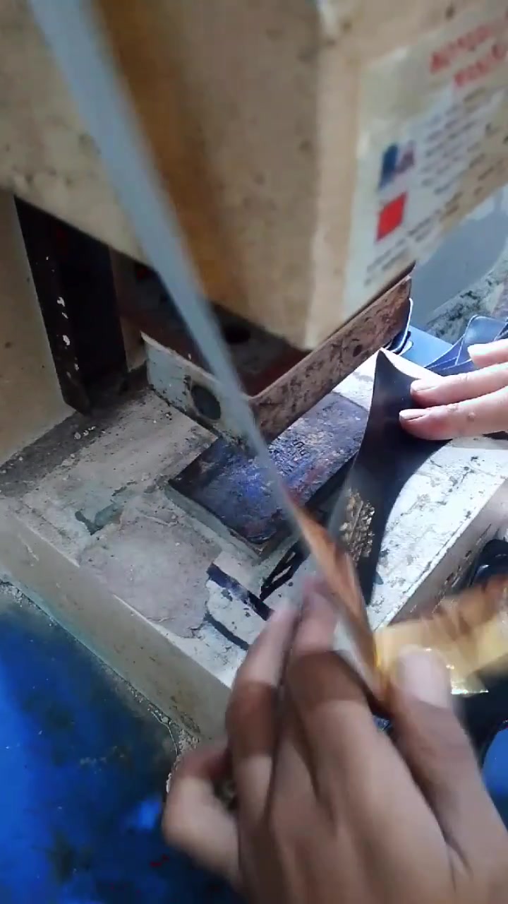 جاهز للشحن السيريه ب15 دولار


**إذا كنت صاحب هذا الإعلان وتريد حذفه لأي سبب، رجاءا أرسل رسالة إلى الدعم الفني**