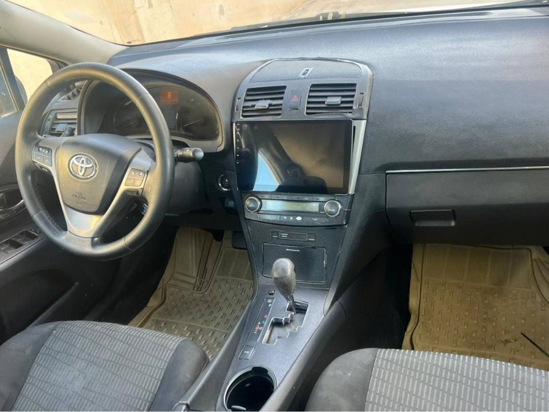 سلام عليكم 
للبيع نقد فقط 
كورلا افينسيس خليجي 
موديل ٢٠١٢
 محرك ١٨٠٠ 
بصمه 
هند بريك بصمه 
شفتات كير بلستيرآ 
شاشات ٣
بدون ضرر فقط جاملغ واحد كلير 
هزه سنويه جدد بأسمي 
مكانهه اربيل 
سعر ١٠٥ 
***********
