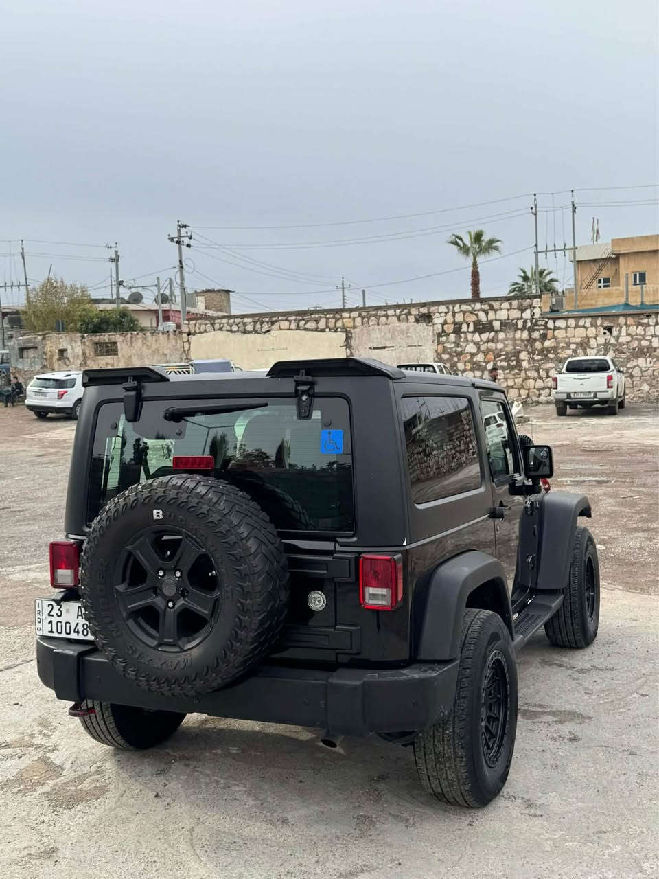 ***********
***********
٢٠١٧
جێب رەنگلر
دوپارچە بۆیاخ 
گێرومەکینەی نەکراوەتەوە
سەنەوی بەناوی خۆمانەوەیە
دەبڵ اکسل دەعمی بۆ دەعمی بەشەرت حلبجة, السليمانية
