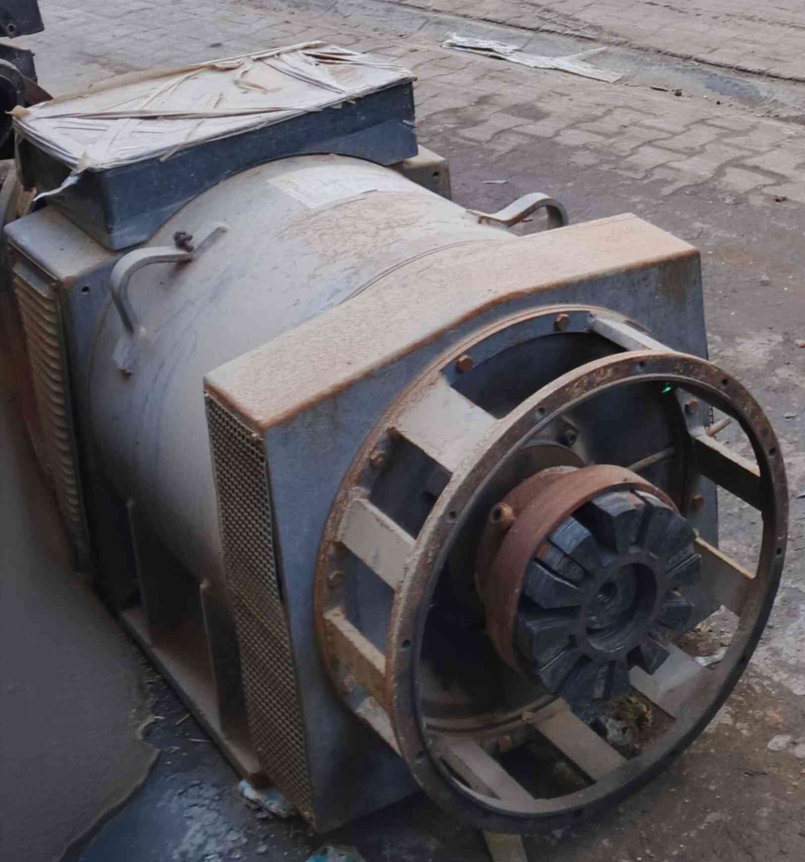 السلام عليكم روس توليد للبيع من ٢٥٠ الئ ٥٥٠ كيفي بلاديات تك ودبل بولبرن تلفون***********
