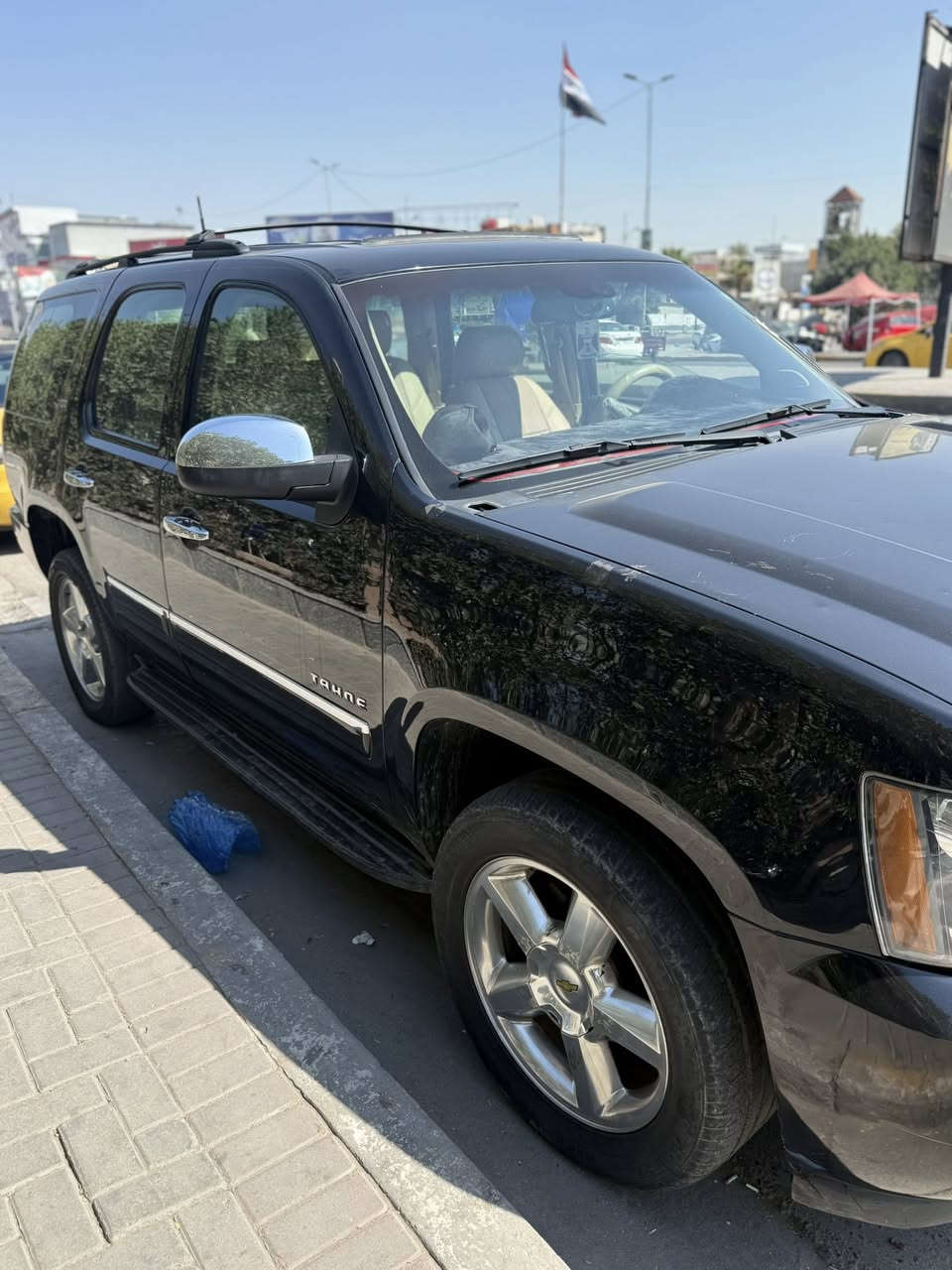 السلام عليكم تاهو LTZ موديل 2013 خليجي فول موصفات السياره نضيفه بس بيها طخات خفيفه على بارد ترجع ممسويهن مبقيهن والسونار مرفق وي صور السعر (210)$
رقمها شمالي سليمانيه
للاستفسار ***********
