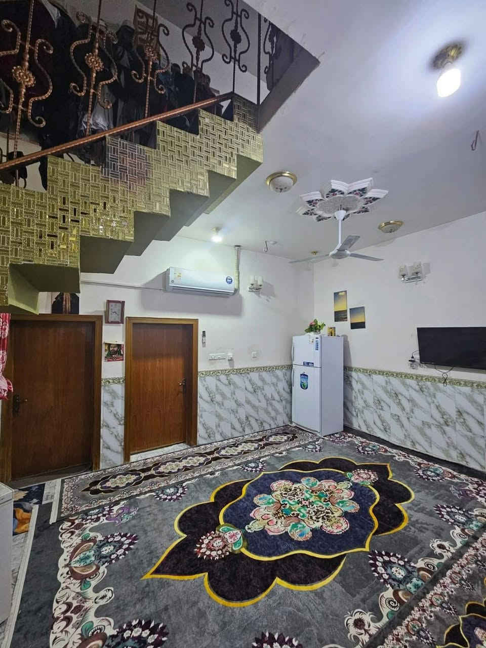 بيت للبيع حي الحكم/قرب صيدليه آدم/قريب جدا لشارع العام

تفاصيل اكثر//المساحه 150متر 
بناء سنة 2015

الطابق الاول/غرف نوم 2 وصاله ومطبخ واستقبال وصحيات داخليه وخارجية

الطابق الثاني واصل إلى السقف/غرف نوم 2 وصاله وحمام

ملاحظه يباع على المبادرة إلي عنده حجز مسبق//أو نقد

للاستفسار الاتصال على الرقم //

                             *********** 

أو مراجعه مكتب الضامن للعقارات حي الصدر مجاور صيدليه ركن العلاج
