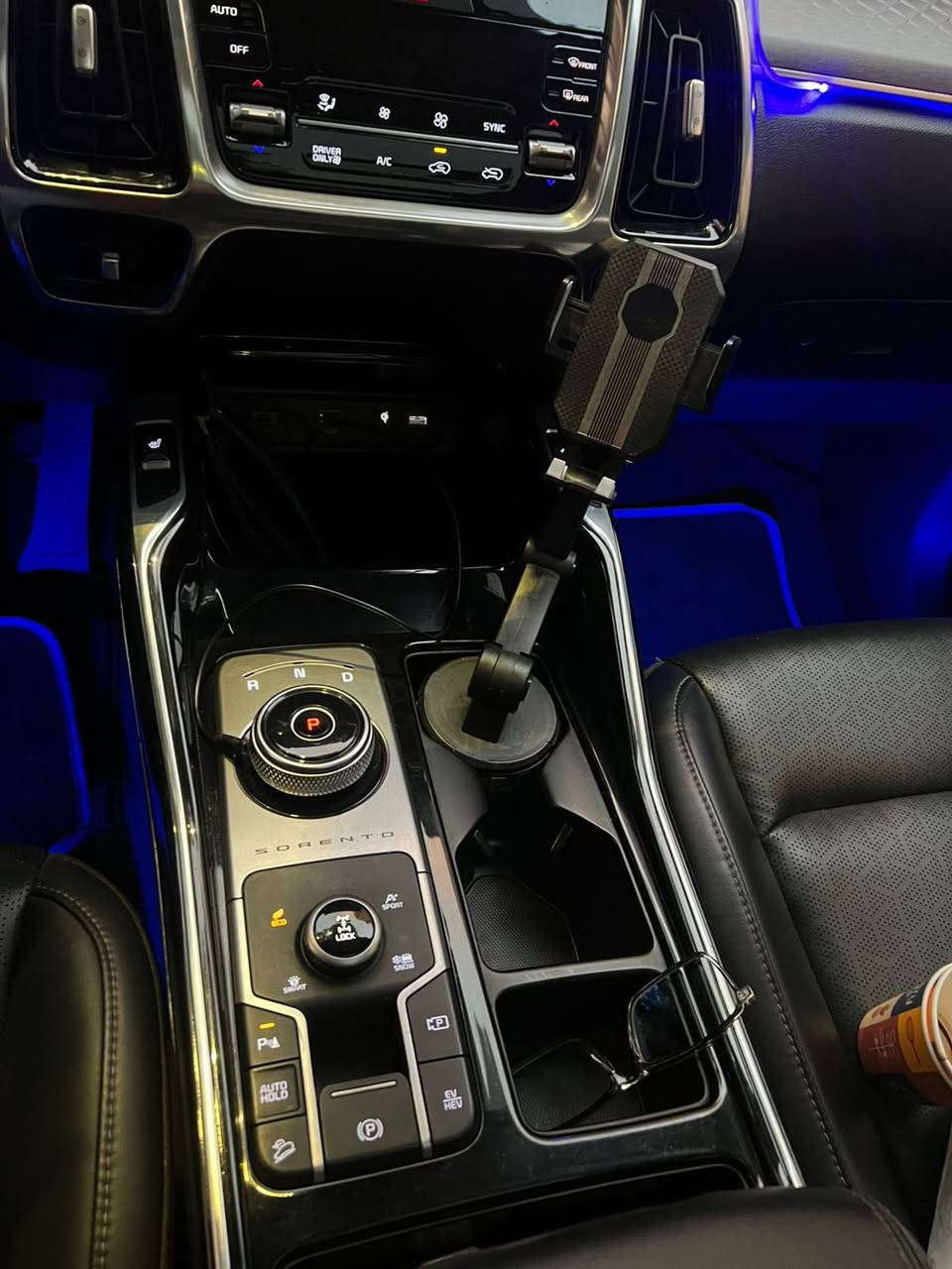 للبيع فقط
٢٦٥ ورقة  ٢٦،٥٠٠دولار 
                                                             بيها مجال ،

هايبرد بلك ان بلك ان بلك ان 
سورنتو sx 2022
صور الضرر منشورة
صبغ باب خلفي وجاملغ مع قص هلالة الجاملغ الخلفي
ايرباك بردة وكشن سايق راجع سيستم 
ماشية  ٤٢ الف ميل ٦٩ الف كم
سيارة ما تصرف عليها دينار

الاضافات
تظليل زجاج حراري شفاف
كامرا تسجيل حوادث ازدوم
ارضيات بلادية
نانو سيراميك جديد
شاحن اصلي 
                                                                 هووك خلفي 

مكاني مجمع الايادي بسكولاته بغداد
***********
