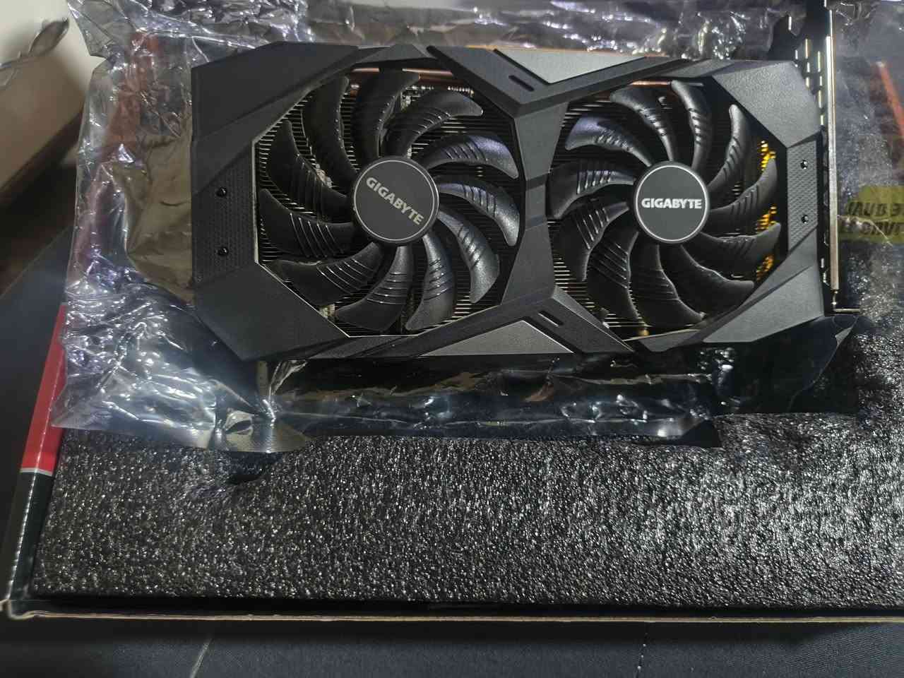 كارت شاشه __Rx5500 XT


**إذا كنت صاحب هذا الإعلان وتريد حذفه لأي سبب، رجاءا أرسل رسالة إلى الدعم الفني**