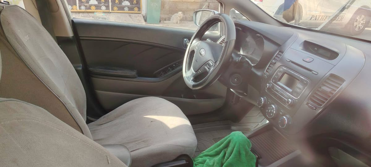 السلام عليكم فورتي امريكي 2016حادث جاملغ خلفي بيها مكانات صبغ ابيعلك حزام بدون معجون حدادية كير تبريد سياره جاهزة خير من الله محرك 2000دوش بي بخار بسمي رقم نكليزي ديالى تحويل مباشر سنوية لل 28 مكان ديالى خان بني سعد 
إخوان وحق هذا الشهر الفضيل مكلف بل نشر مارد على تعليق ولا مراسلة اتصلو على الرقم ‏‪***********‬‏
السعر 93
