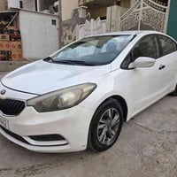 كيا سيراتو موديل ٢٠١٥ خليجي مكينه١٦٠٠ دوش  السياره بيها منضومه غاز جدي...