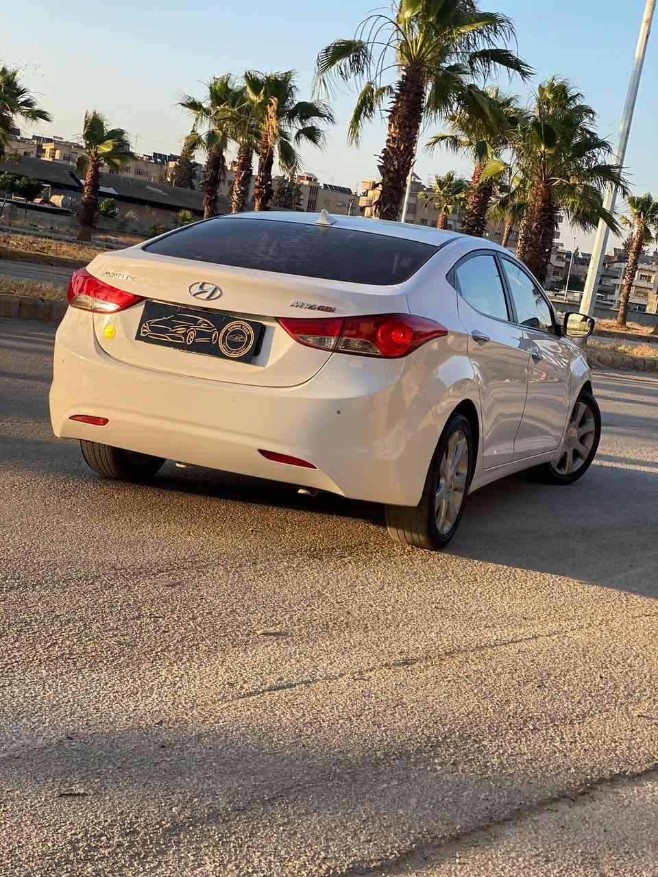 رقم العرض(53)
#HYUNDAI_ELANTRA
#وارد كوري
سنة الصنع :2012
#الوصف👇🏻👇🏻
سعة المحرك : cc1600
ناقل الحركة : اتوماتيك _ تيبترونيك
دخول ذكي
بصمة
مكيف ديجيتال 
مقاعد جلد
مقاعد كهرباء
تحكم مقود
نظام eco توفير وقود
فراملABS
مانع انزلاق
مرايا طي
تسخين مقاعد امامية
تسخين مقاعد خلفية 
حساسات امامية خلفية
اصطفاف ذاتي
جنط كروم قياس 17 
تواجد #حماة #📍دوار اتحاد العمال مقابل كازية المدني 
الموقع الثاني 📍:طريق مصياف جانب مصنع التبغ
#للتواصل ☎️
0984055517
0984055512
0984055513
تابعونا على انستغرام💫
https://www.instagram.com/ahmad__team?igsh=MXdveWd4ZnU3YmhuMA==

#fyp #foryou #viral #explore #trending #like4like #follow4follow #instagood #photooftheday #cars

#cars #carsofinstagram #cargram #carphotography #carlover #carlifestyle #luxurycars #suv #dreamcar #carspotting

#سيارات #عشاق_السيارات #مقارنة_سيارات #بي_ام_دبليو #هيونداي #سيارات_فخمة #سيارات_2023#اكسبلور

#Hyundai #ZERO #reel #Hama #trend #porter


**إذا كنت صاحب هذا الإعلان وتريد حذفه لأي سبب، رجاءا أرسل رسالة إلى الدعم الفني**