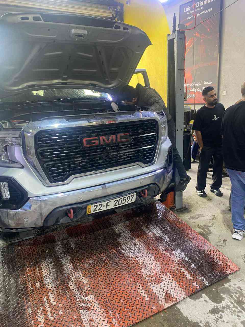 🔥 جمس سيرا 2021 للبيع 🔥
سيارة قوية ونظيفة وعداد قليل بحالة نادرة بهالسوق
🚘 المواصفات: • جمس سيرا 2021 وارد أمريكا
• دبل قمارة (باب طويل / بدي قصير)
• مكينة V8 5300
• دفع رباعي (4×4)
• ستاندر
• العداد: 40 ألف كم
🎨 الحالة: • صبغ: جاملغ أمامي أيمن + ربع الجاملغ الخلفي الأيمن
• صور الحادث ورقم الشاصي موجودة للشفافية
• رقم أربيل والسيارة باسمي
📍 الموقع: بغداد
📞 للاتصال:
***********
💰 السعر: (280$)
⚡ سيارة جاهزة للفحص وما تحتاج مصروف
