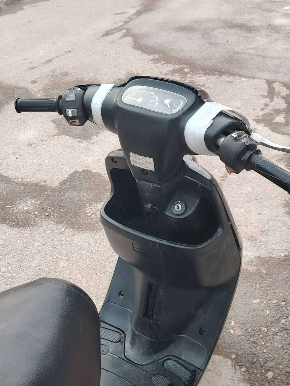 سلام عليكم دراجة البيع
بطة دراجة نضيفة مفولة مكينة تخبل 
سعر 250بيهة مجال ***********
