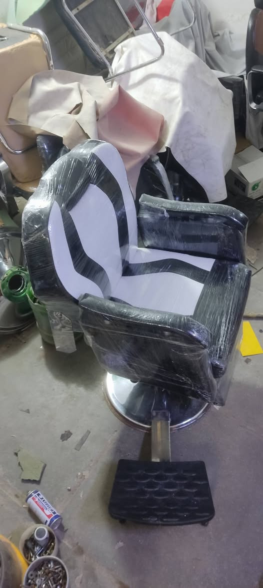 سلام عليكم للبيع مستعمل قليل متانة يشهد الله حديث مدينة الصدر قطاع 24قرب مجمع الصادق  للدوات السيارات ***********
