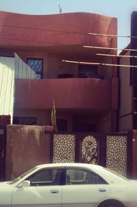 بيت للايجار في شهداء السيدية طابق ارضي على الخط السريع مساحة 150  غرفة...