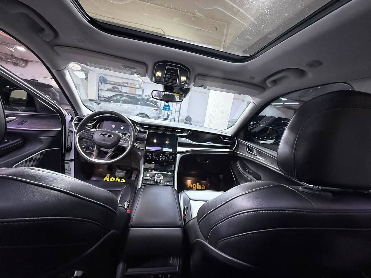 موديل2023
Jeep Grand Cherokee Limited 2023
المواصفات 
سياره كلين كيلن كفاله عامه كولشى بشرط
* المحرك: 2.0 لتر تيربو 4 سلندر
* نظام هايبرد Plug-in Hybrid (4xe)
* القوة الإجمالية: حوالي 375 حصان
* العزم: 637 نيوتن.م تقريباً
* دفع رباعي 4x4
* ناقل حركة أوتوماتيك 8 سرعات
* بطارية 17.3 kWh
*فتحة سقف بانوراما 

‎نقاط عمياء 
سستم صوت boos
السيارة كلين بدون حادث بدون بارد 
بيها كتاب مال تضليل ٪؜٨٠ - ٪؜٨٠ 
جديد كولشى
***********
***********
مكان سليمانيه
318$ مجال
