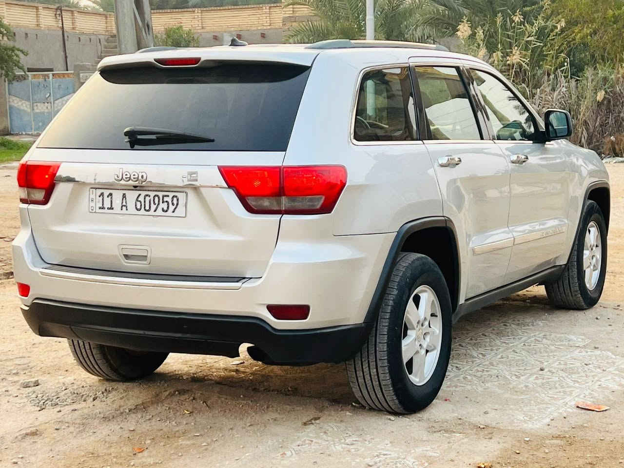 السلام عليكم للبيع
جيب لاريدو 2011 اصل رقم بغداد تحويل مشروع وطني سنوية 28 رقم دولي وارد أمريكي تبديل بنيد اصلي بدون دواخل وبيه رشات تجميل مكينه 3600 مامفتوحة كير عصة شاشة جييرة سيارة جديدة وجاهزة كلش تخم تاير وتبريد وحدادة مكفولات مكانه ناصرية
. ***********
***********
سعره 138
