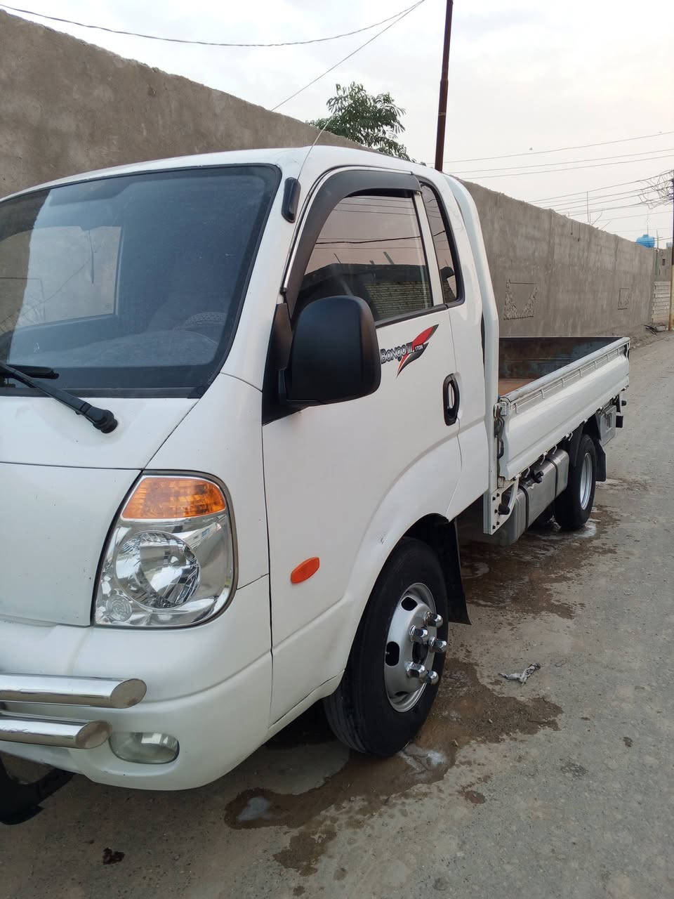 سلام عليكم سياره للبيع مكاني ناصر يه فحل مسكر سبلاين 
رقم بصره ثاني يوم مداورة  بسمي محور 14 تانكي محور120 ستيل سياره كفاله عده دوس مصلحه ترابك من لفاو زاخو جديد تخم تاير وتبريد وحداديه مكين مسكر بل صندوك شرط ☎️📞 ***********
