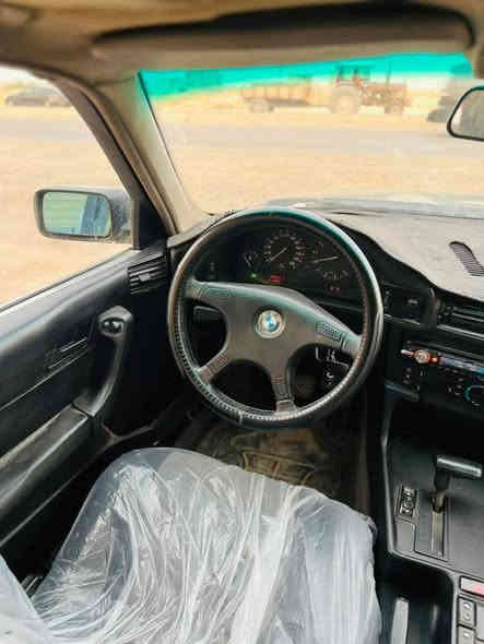 بي ام موديل 91مسكر تك فانوص سياره جاهزه من كلشي اخير من الله تبريد تخم تاير باتري جديد حداديه جديده اي نقص مابيه تواصل خاص او واتساب او تصال ***********
