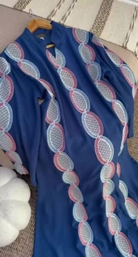 ملابس • وصف ناقص • تواصل بالإيميل