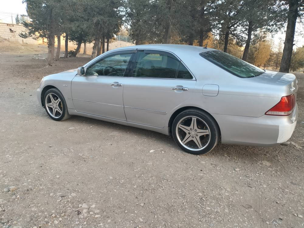 ***********
شاهینە 2005 بەحری 
بەسمە و کامێرا 
ناوزەرد و سێ دوگمە 
پەردە و حاسەو کامێرا 
بچووک بەبچووک بێ دوکەڵ 
ڕۆن و سیوەیلی گێڕی تازە گۆڕاوە 
تایەو وویلی تازە 
کامل کارەبایی بەشەرت 
کۆدم بۆ کردووە 
سیعری 47 گەڵاو معامەلە 
*********** 
سلێمانی السليمانية, العراق
