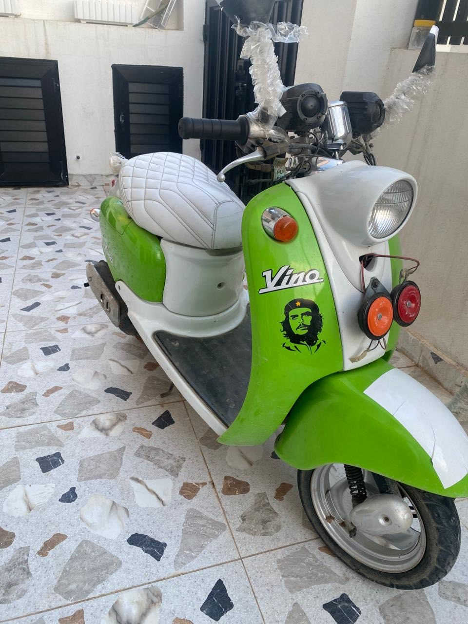 دراجه عبد الحليم انضف من الصوره بل واقع مكينه خبط دراجه تخبل ما بيها اي عيب سعره خاص أو هاذا رقمي ***********
