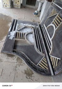 باب حديد قوي  نظيف جدا  العرض مترين و٤٠  بغداد المعامل الحسينية  ٠٧٧١٤...