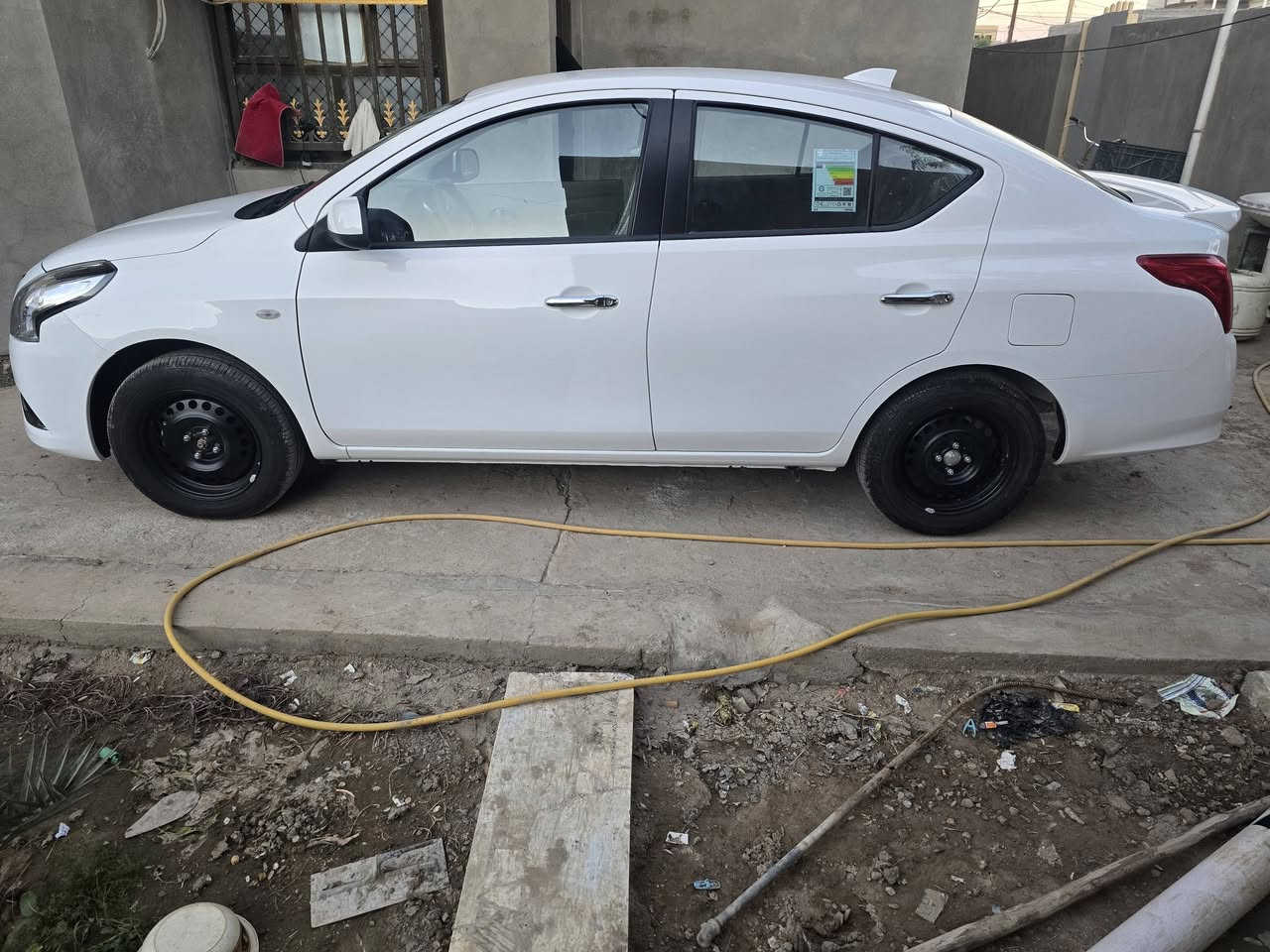 السلام عليكم اخوان سياره نيسان صني هندي رقم اربيل مكفوله زيرو مكاني ديوانيه  *********** و***********
