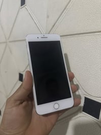 ايفون سفن بلص جهاز جديد بلادي مامفتوح بطارية77 ذاكرة 128 سعر 75 قفلة ب...