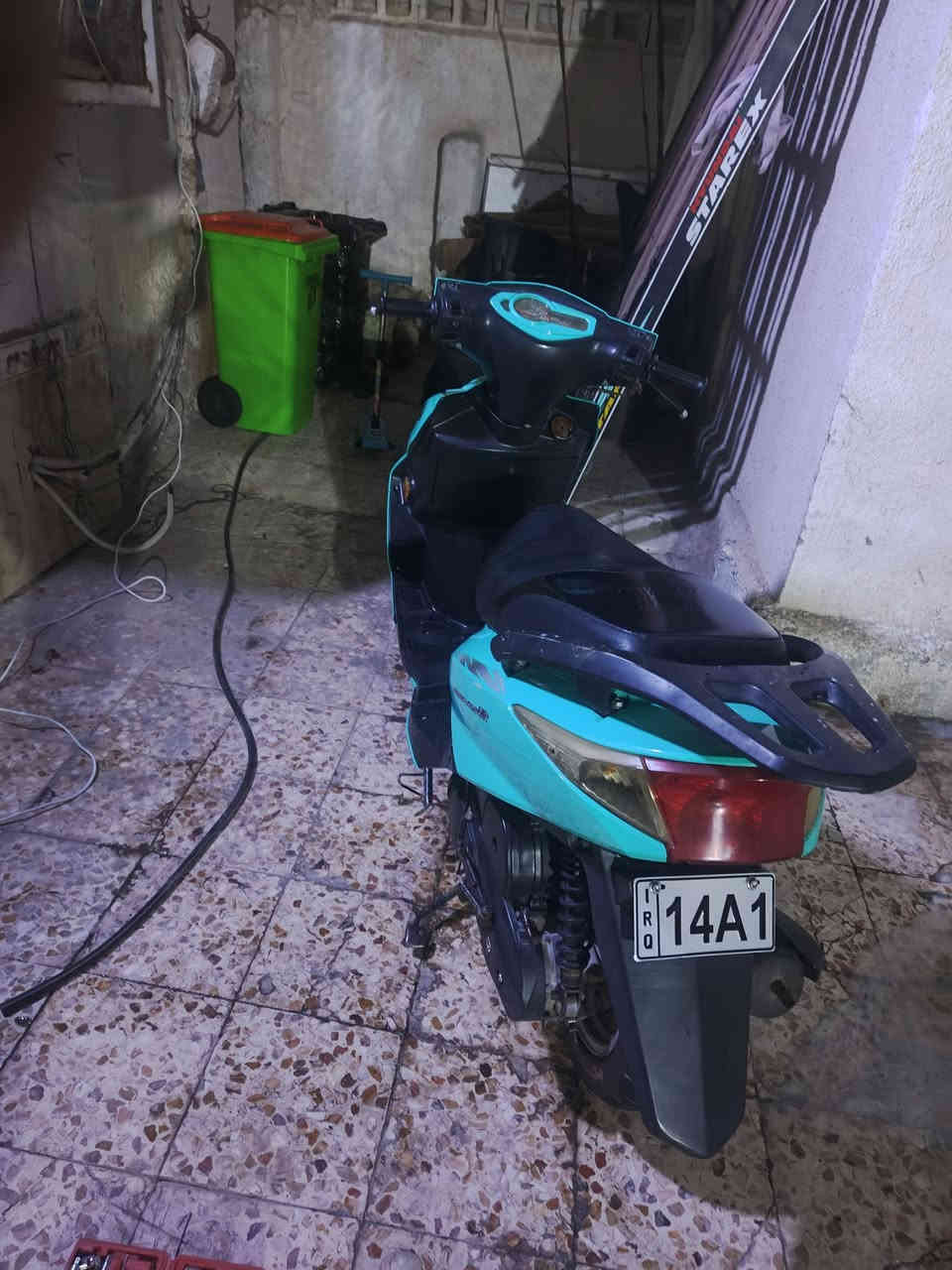 سلام عليكم دراجه سكنس  للبيع ضرر بسيط بل كفر 
دراجه تشغيل عن بعد موديل2023 كلشي ما بيه شغل وطلع كلجات جدد محرك ياباني 120 تواصل ***********  سعر 650وبيه مجال
