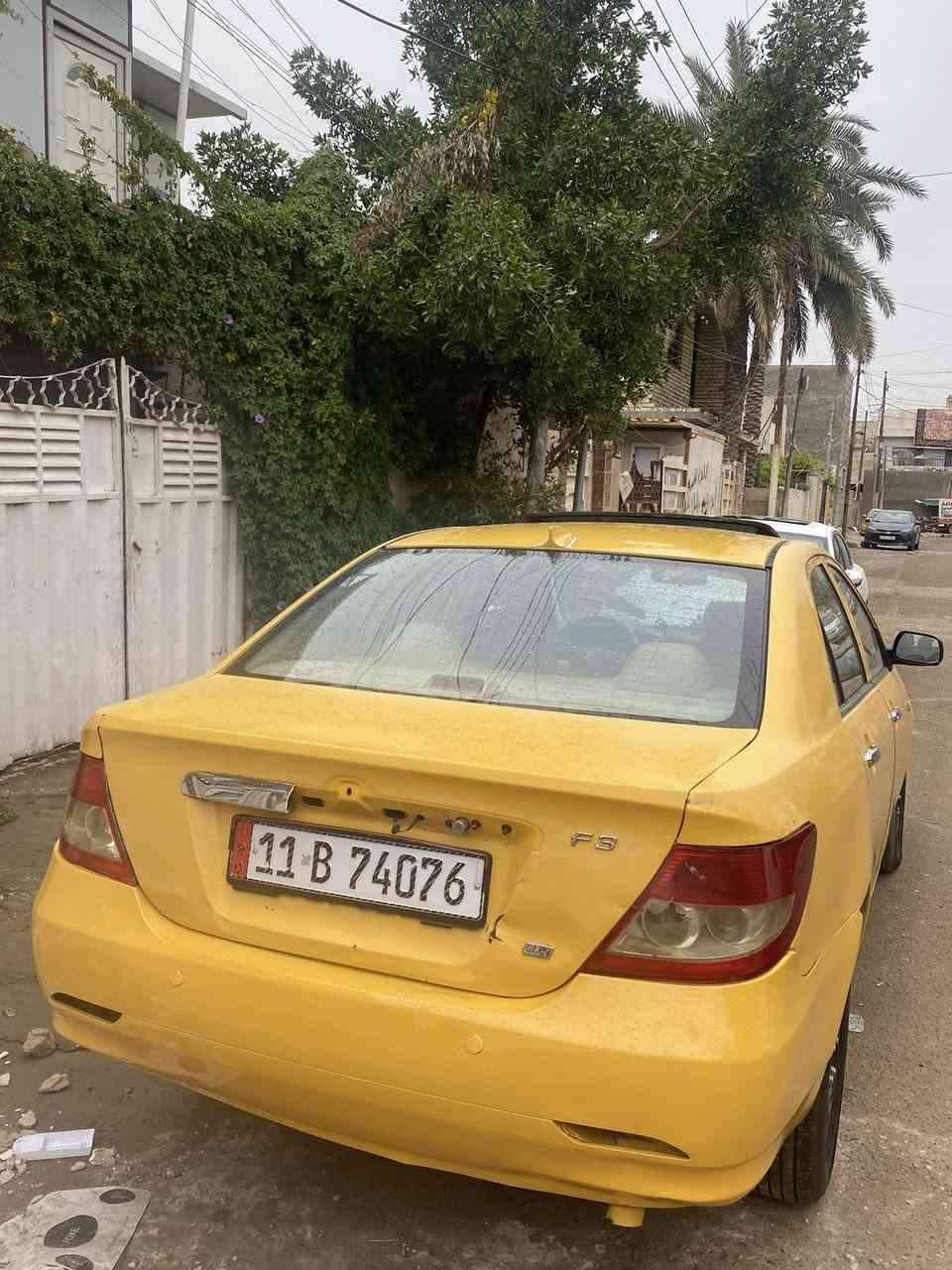 السلام عليكم
بي واي دي f3موديل 2013 للبيع 
كير ومكينه مكفولات 
تدفئه تبريد ثلج ❄️ مكفولات 
مصفره هيئه وغرامه السنويه 2027
السياره باسمي تحويل ثاني يوم 
شاشه شغاله وسستم سماعه حلوه
فتحه بيها شغاله
الداخل الغرفه مالتها جديده 
مكان السياره حي الجهاد 
الرقم ***********
***********
السعر 44وبيها مجال للشراي
