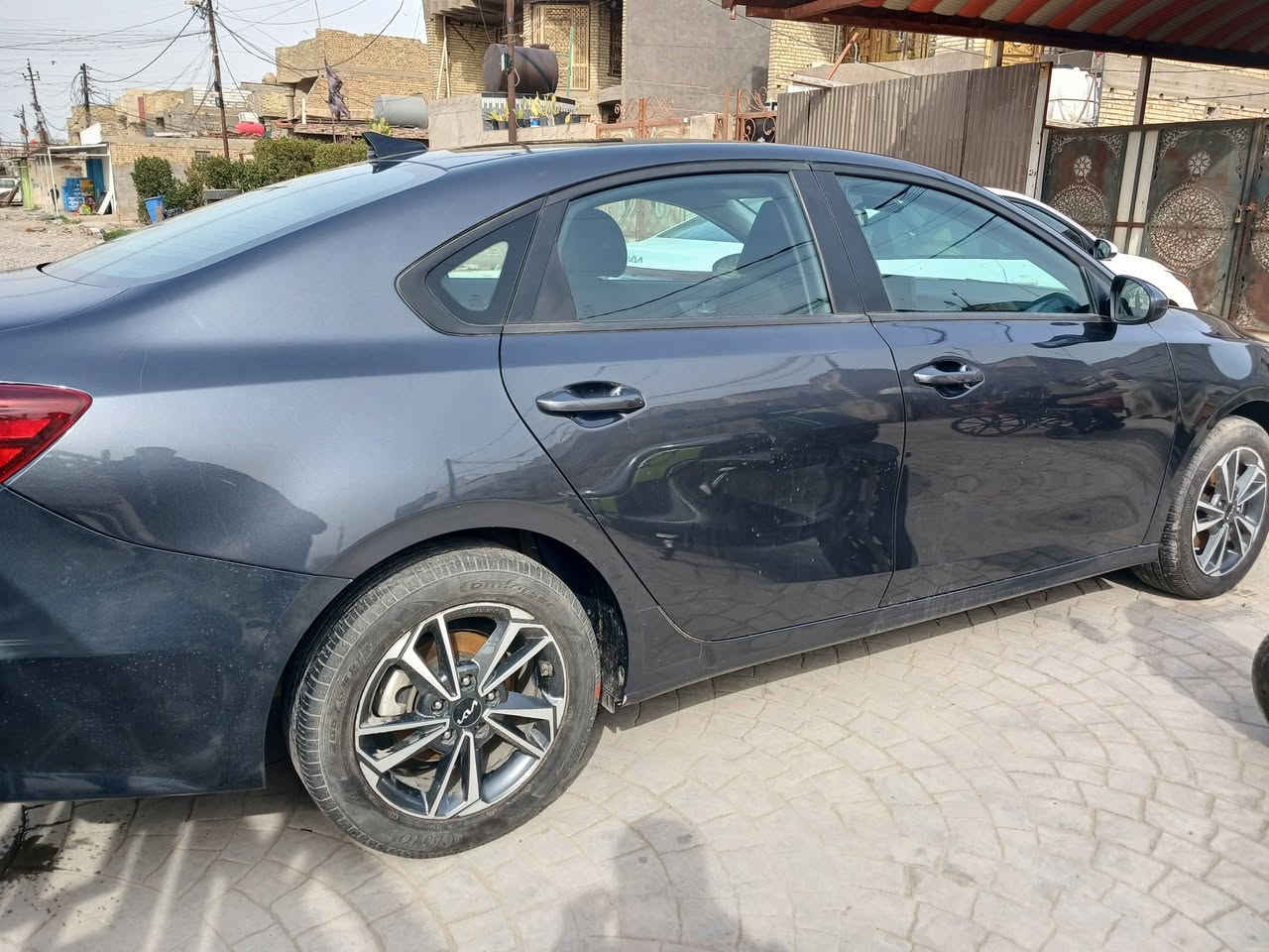 كيا فورتي مديل 24 وارد امريكي  محرك 2000 دوش  بيهة بارد بل جاملق الحلفي فقط رقم الهاتف ***********
