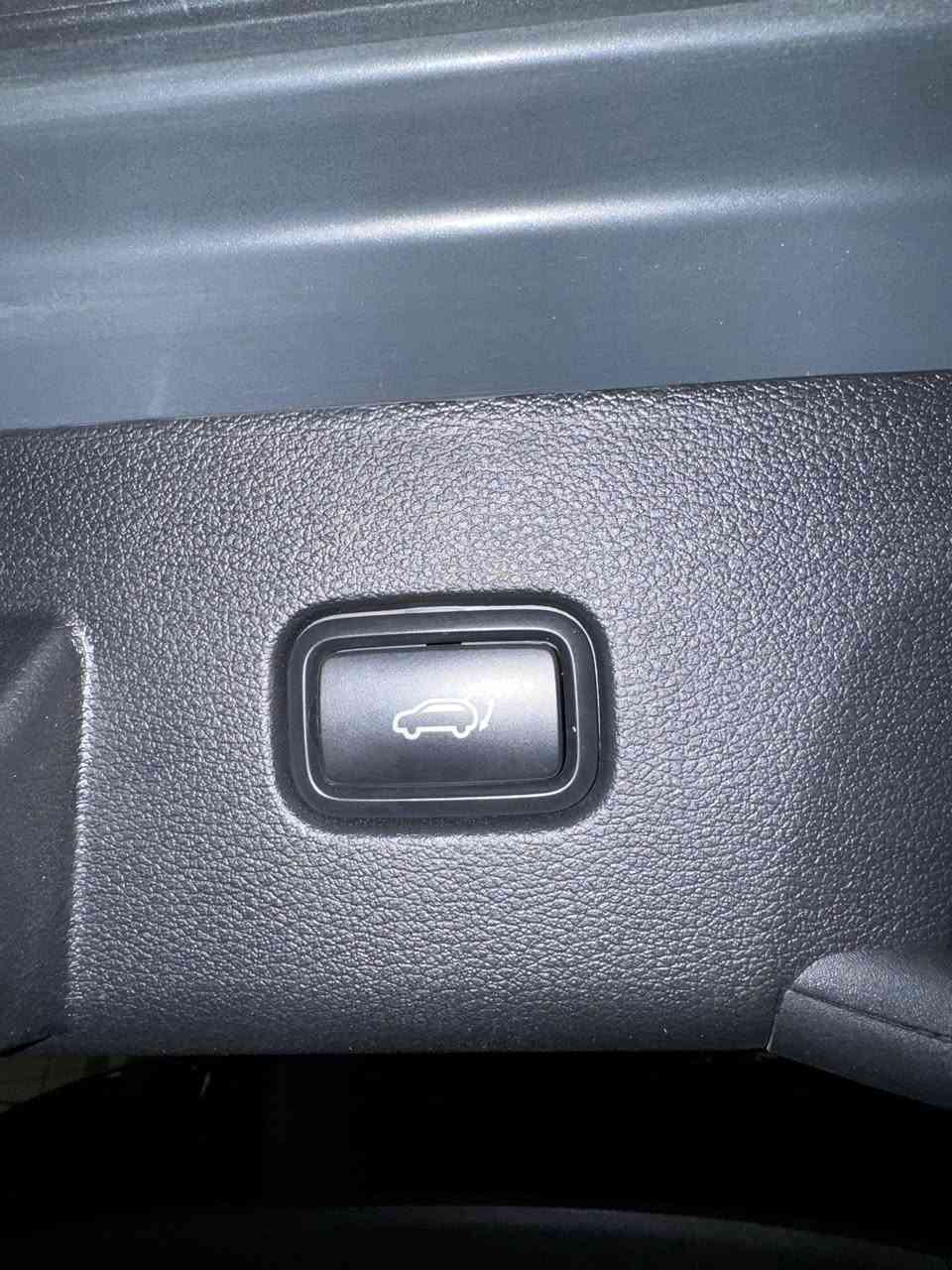 سبورتج ثلاث خطوط شحن وكهرباء وبانزين
موديل 2023
ماشيه 56 
اللون طافي من امريكا هذا لونه يعني ممغلفه
المواصفات 
بصمه
كامره 
شاشه متصله
بانوراما 
صندوق كهرباء 
جلد
كرسي كهرباء 
مانع تصادم 
السعر 215 
الاتصال ***********
