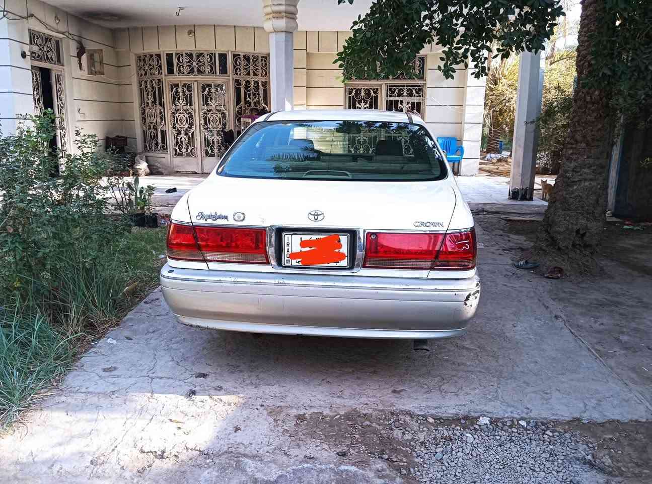 السلام عليكم من رخصة مدير الكروب ملكة خضراوي محجل موديل 2000 رقم بصرة مشروع وطني باسمي مكفولة ماعدى صبغ بالجاملغ الخلفي دكمتين شاصي 75 محرك فيفيتي 3000 حاويه ياباني مداور أصولي السنوية لغاية 2027 السعر 125 ورقة وبيه مجال قليل المكان حلة سياحي للاستفسار الاتصال على الارقام *********** أو وات ساب ***********
