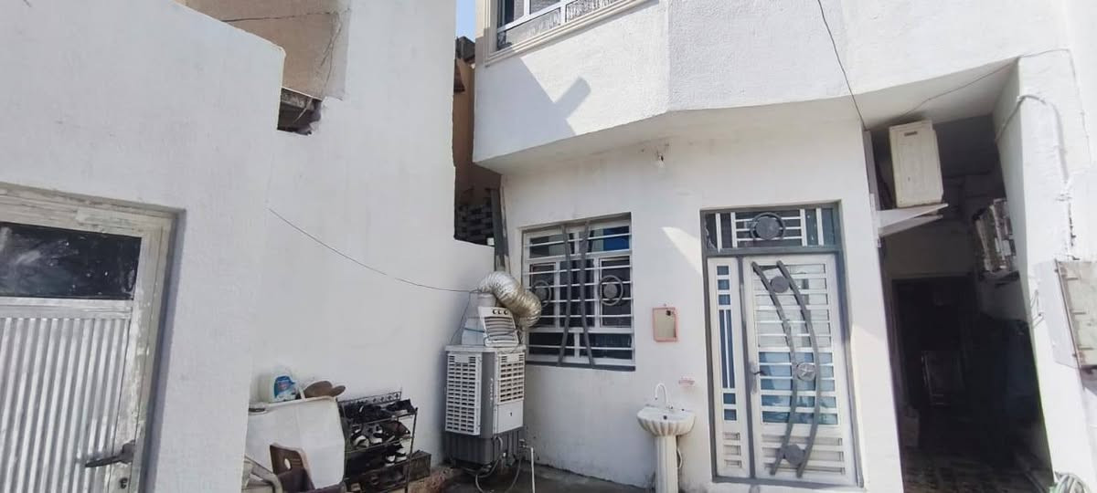 دار للبيع حي الرساله رقم العقار 25755  مساحه 100متر للأستفسار الأتصال على الرقم ***********
