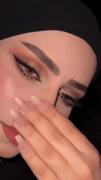 بغداد حي الحسين • مكياج عرائس • خبرة ١٠ سنوات