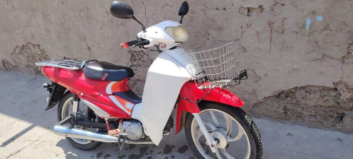 ماطور سرفيز للبيع نضيف اي نقص مابي   اذا مو شراي لا تعبني ولا اتعبك اتصل ***********

