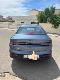 سيل 05 لون بحري مميز رقم بغداد ماشيه الفين بحالة الزيرو كفاله عامه سيا...