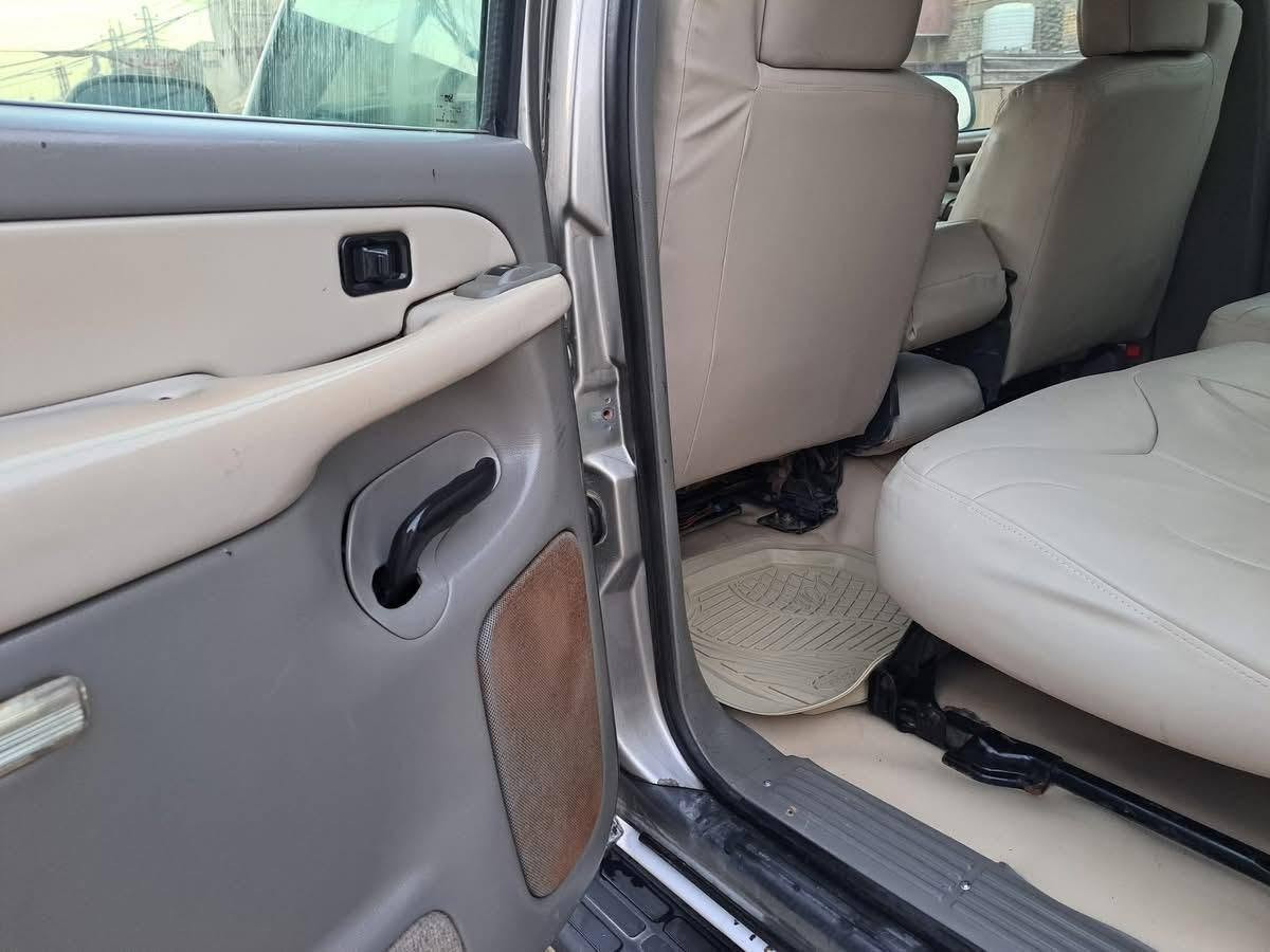 سلام عليكم.. GMC موديل. 2001 فحل رقم بصره خصوصي.
رقم وسنويه جدد. تحويل باسم راعيها. مكينه. 6100
ڰير.. 1000.مصبوغه عام تغيير لون.. فقط..سعر.. 85.$
عنوان. بصره.. للتواصل.. ***********
