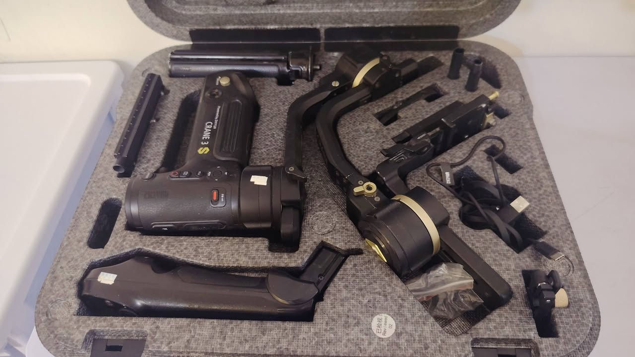 سلام عليكم للبيع كامراء كانون فايف ماركه ٣
رونين s1مكاني بابل الشوملي
***********
